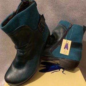 *NWT* FLY LONDON MEL BOOTS (Petrol) US 9 EU 40